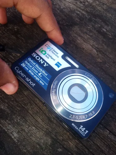 Câmera cyber shot Dsc-W350 muito nova!!