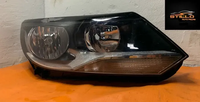 Farol Tiguan 2012