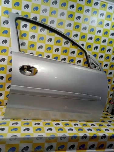 Porta Dianteira Direita Corsa 2003-12 Ft Montana