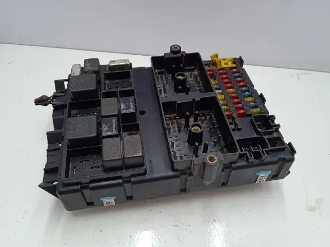 11916 Caixa De Fusível Jeep Grand Cherokee 2000 A 2004 56038406am