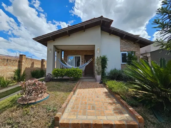Casa em Condomínio à venda, 3 quartos, 1 suíte, 2 vagas, São Lucas - Viamão/RS