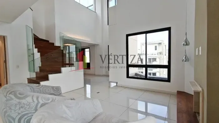 Cobertura à venda com 349m² em Moema