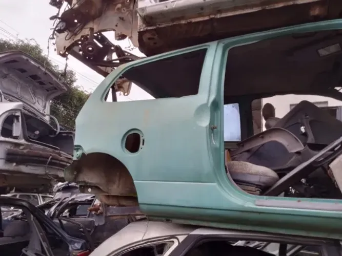 Lateral Twingo ( Lado Direito )