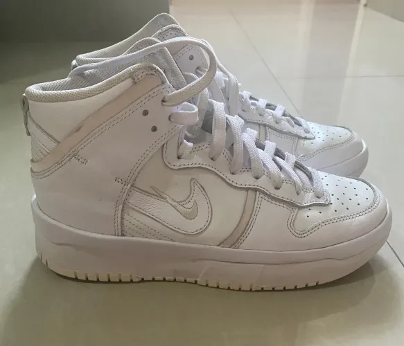 Tênis Nike importado todo em couro branco