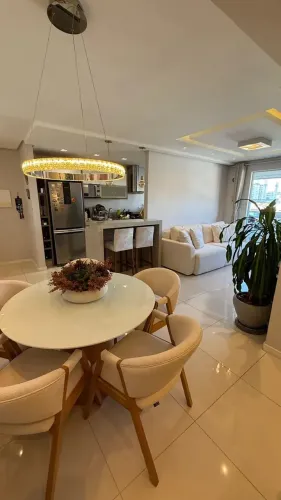 Imóvel mobiliado, 2 quartos sendo 1 suíte e 1 vaga de garagem - Areias, São José