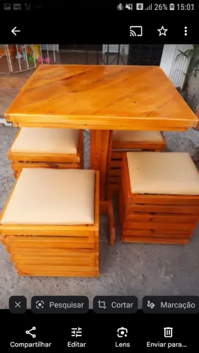 Conjunto Mesa com banquinhos