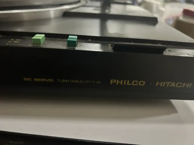 ? Toca-Discos Vintage Philco-Hitachi PTT