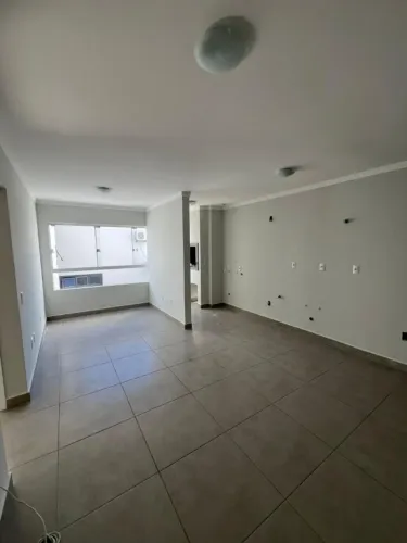OPORTUNIDADE AMORES/BRAVA 2 dorm, 3 bwc, 2 vg, localização estratégica, venha conhecer