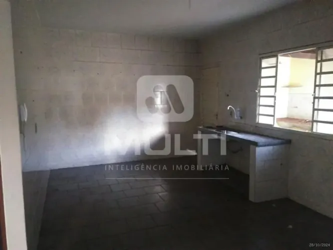Apartamento Comercio - PARQUE DAS PAINEIRAS