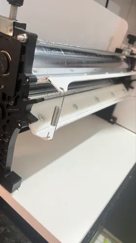 Cilindro elétrico para massas