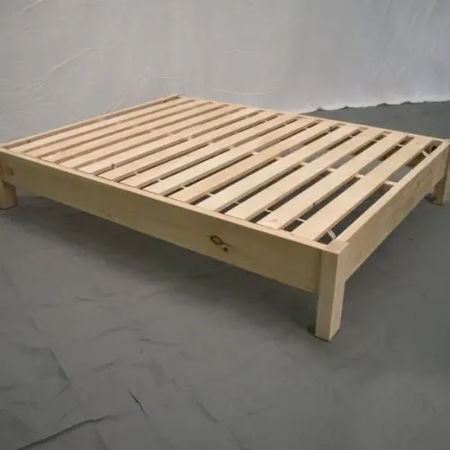 Base cama em madeira rústica 