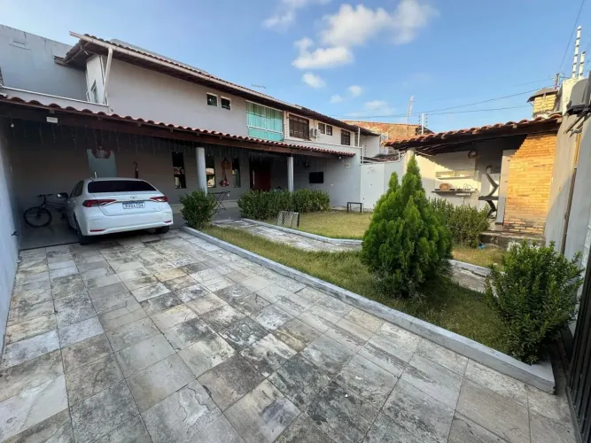 Casa para venda no Alto do Calhau