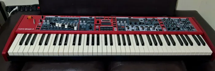 Nord Stage 4 compact 