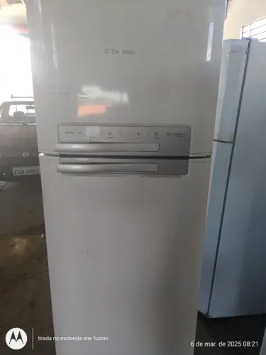 REFRIGERADOR ELECTROLUX DF 50 220V 460L