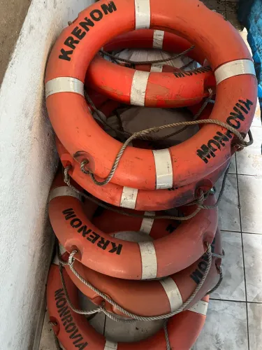 Boia rodonda plástico