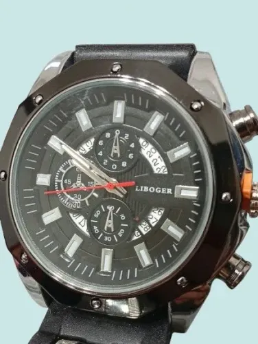 Relógio à bateria, novo, robusto, pulseira emborrachada - Design Elegante