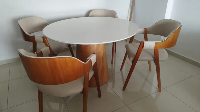 Mesa de jantar com 4 Cadeiras Redonda 1.20 PROMOÇÃO 
