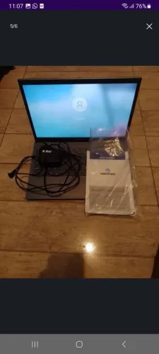 Notebook Positivo  com problema na imagem fica piscando