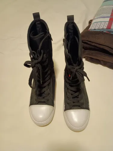 Botas Sneaker Altas - Estilo e Conforto