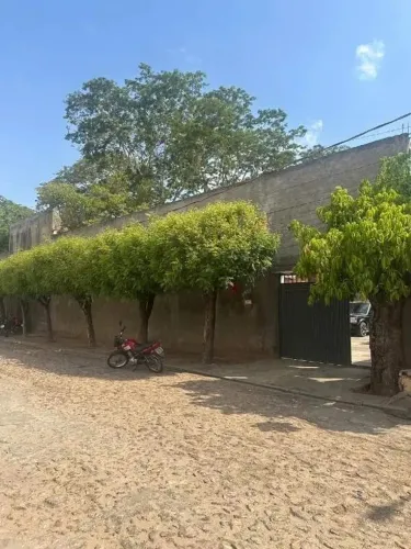 Casa com 02 pavimentos para Aluguel