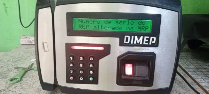 Relógio de ponto biométrico dimep