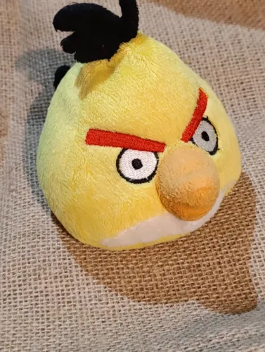 Pelúcia Angry Birds Chucky ótimo estado novo
