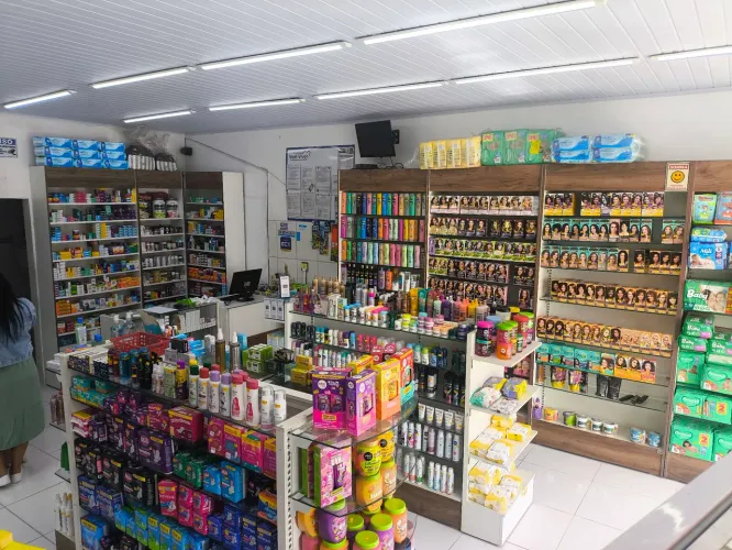 Mobilia completa farmácia / Perfumaria