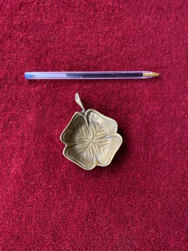 Pequeno castiçal de mão (ref: 104)