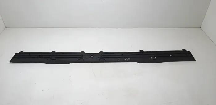 Moldura Central Traseira Chevrolet Sonic 2011 2012 2013 2014 