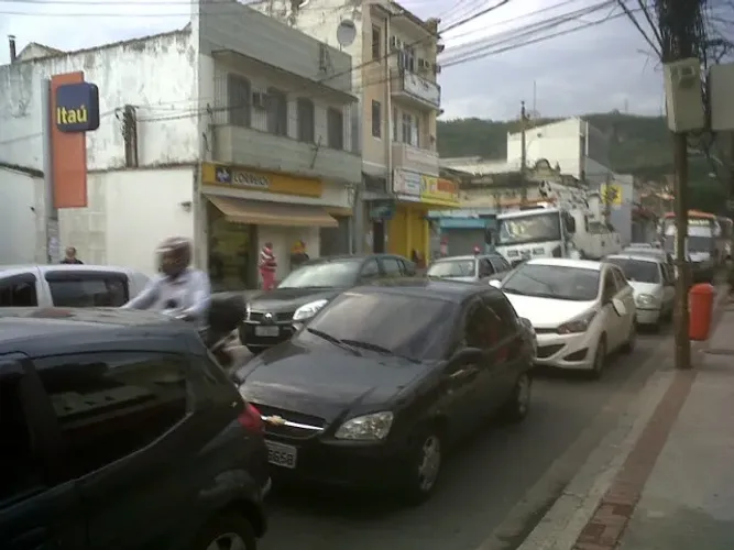 LOJÃO ALUGADO POR R$ 14.000,00 VENDO POR R$ 1.300.000,00