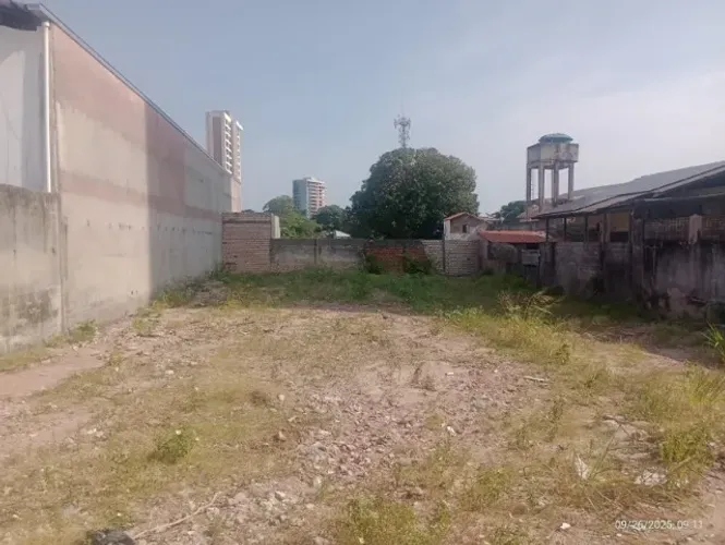 Moura Gestor Imobiliario - Santarém - Vende Um Terreno com 828m2(18x46) - Santarém - Pa