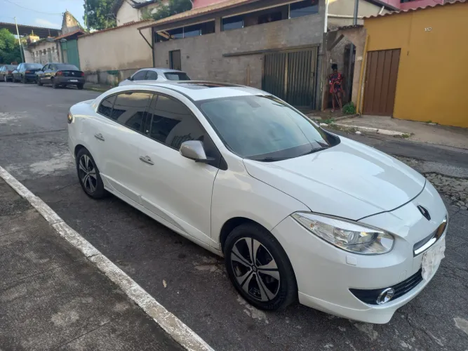 Renault Fluence Sedan GT Sport 2013