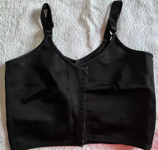 Roupa pós cirúrgica 