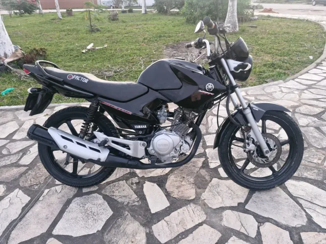 Vendo Moto YAMAHA FACTOR YBR K 2013