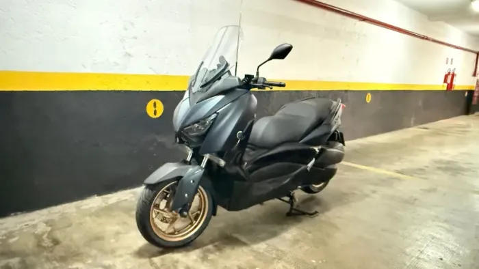 Yamaha XMAX 250 2024 - Apenas 5.000 km | Na Garantia | Pneus Michelin