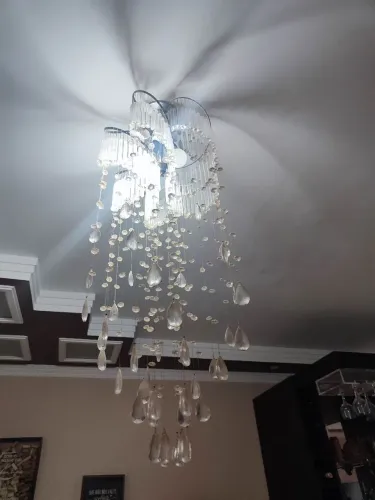 Lustre de vidro e pedras acrílico