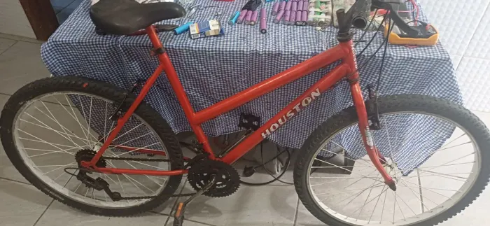 Bicicleta aro 26com marchas pegar e pedalar no morro das pedras