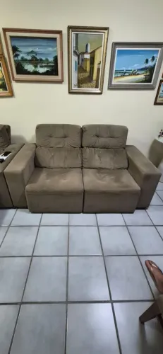 Sofá retrátil usado