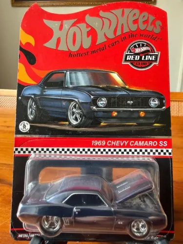 Hot Wheels RLC 1969 Chevy Camaro SS