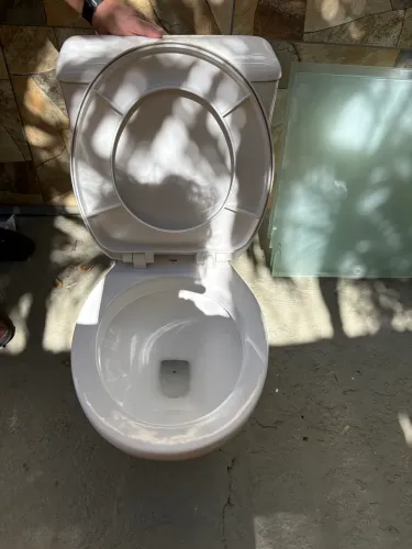 Vaso sanitário usado