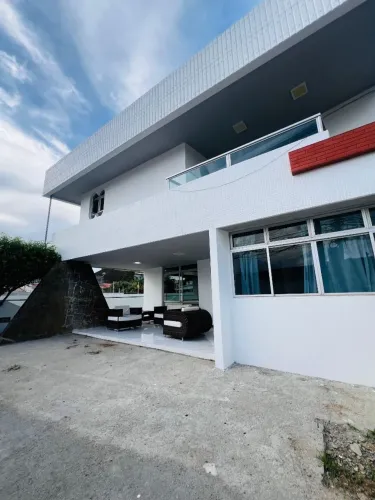Casa com 5 quartos, piscina, área gourmet, próximo ao Mix Mateus, por R$ 1.100.000 - Janga