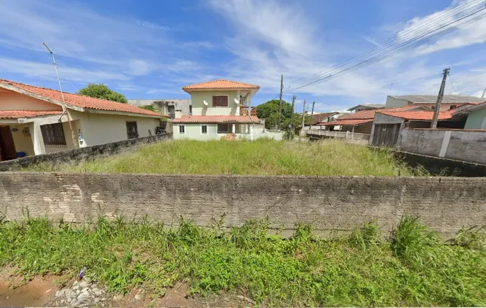 Excelente Terreno na Praia da Pinheira há Poucos Metros do Mar: Não Financia e Não Troca!