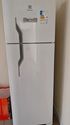 Geladeira/Refrigerador  4.8 (3709) Geladeira Frost Free Electrolux , 371 Litros, Branco