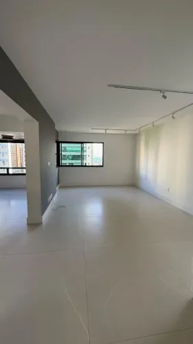 APARTAMENTO NASCENTE 187m² 4 QUARTOS 3 SUÍTES VARANDA 3 GARAGENS DEPÓSITO INFRA VENDE PITU