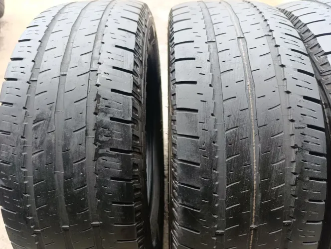 4 pneus Goodyear 215/65/16 seminovos 
