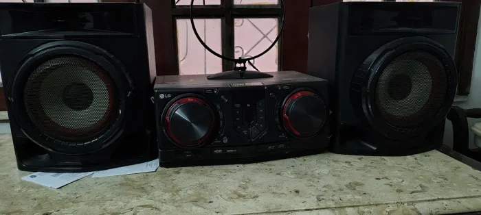 Som lg cj44