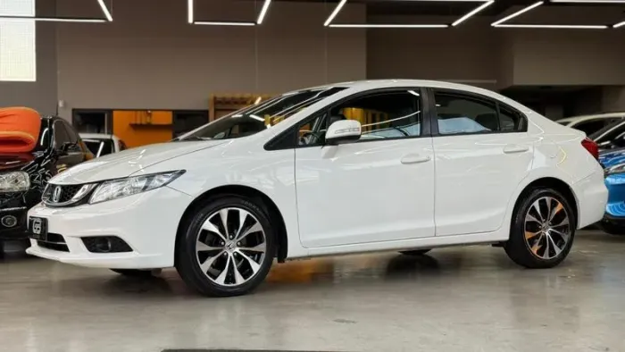 Honda Civic Sedan LXR 2.0 Flexone 16V Aut. 4P 2016