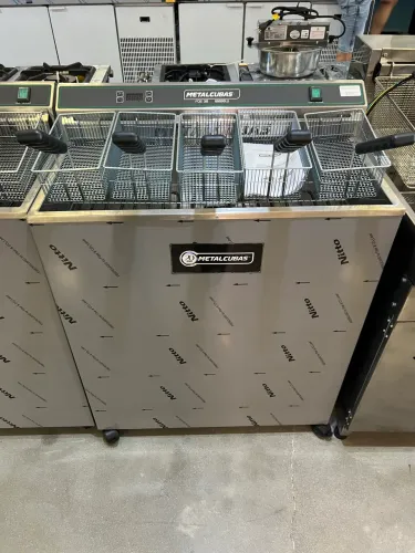 Fritadeira elétrica 5 cestos 10000w zona fria 220v