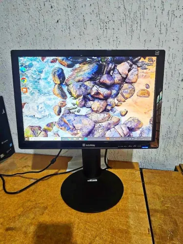 Monitor 19 POLEGADAS + Cabos