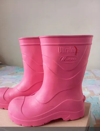 Bota ultraleve, N/36 cor rosa